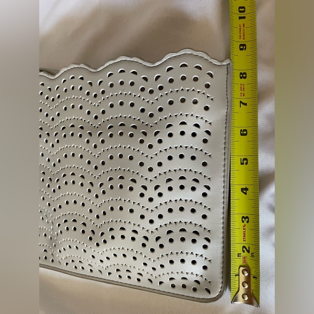 Grey laser cut bag - Picture 5 of 5